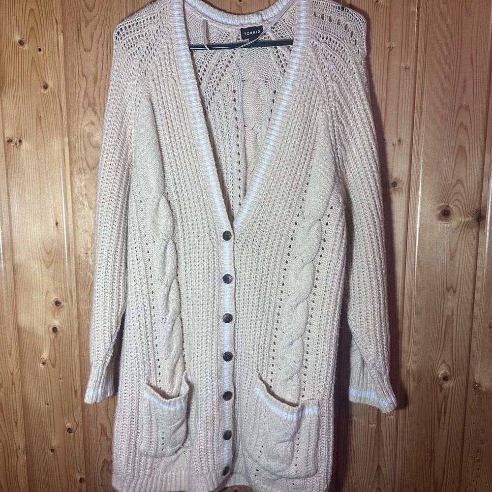 Torrid Size 3 Ivory Cable Knit Long Cardigan Sweater Button Front Pockets